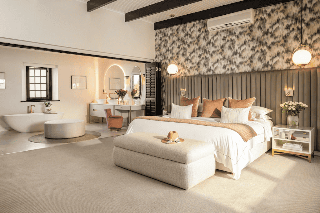 Where to Stay in Cape Town: Hotel room in  steenberg